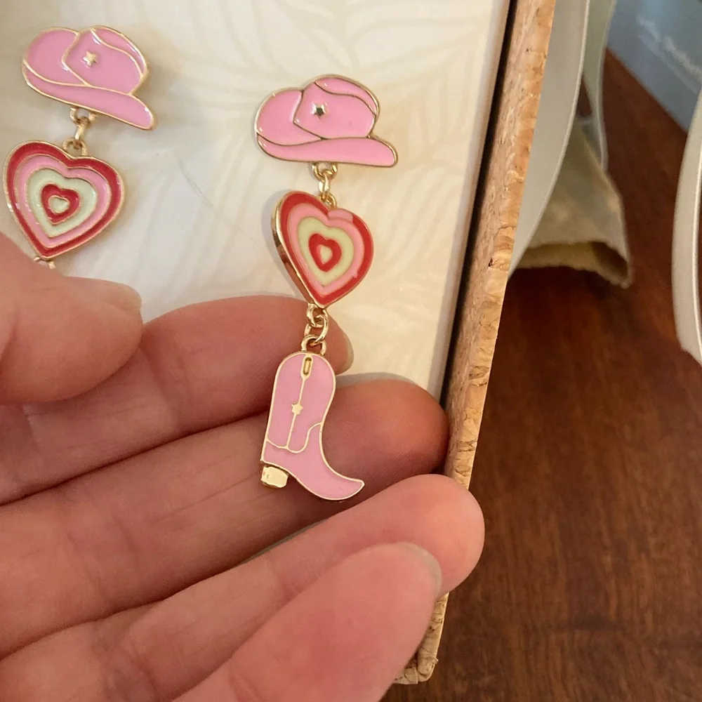 2 inch Cowboy earrings - Picture 3 of 3